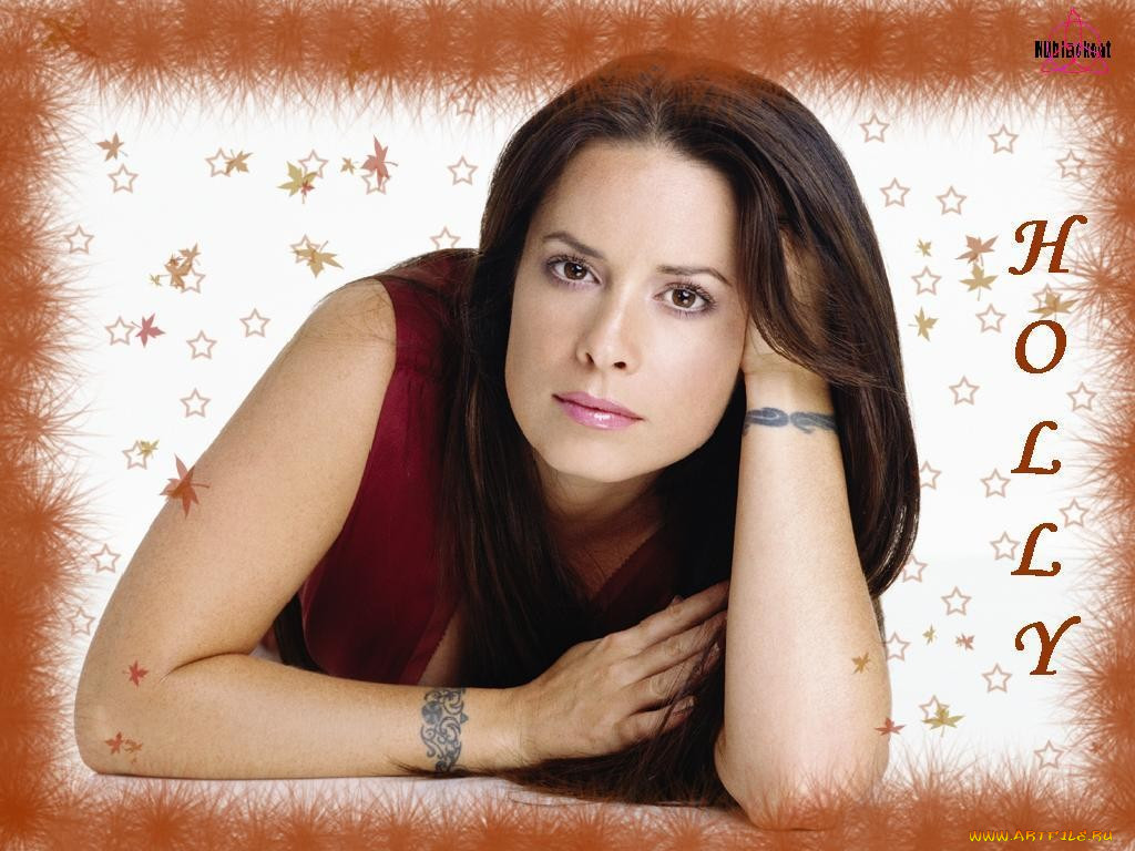 Holly Marie Combs, 